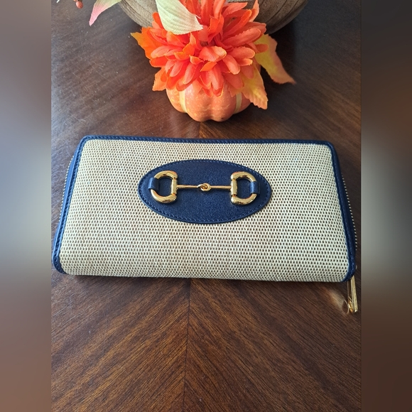 GUCCI HORSEBIT ZIP AROUND WALLET - Picture 2 of 14